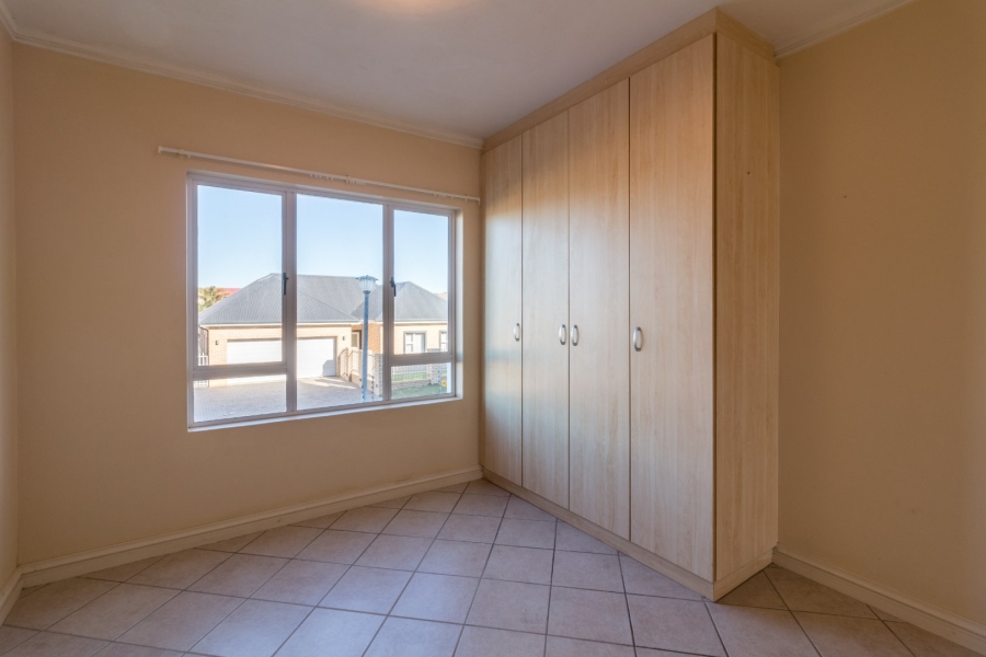 2 Bedroom Property for Sale in Reebok Western Cape